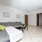 Apartman Sanmichel *