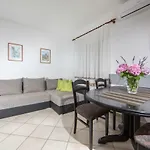 Sanmichel Apartman Póla