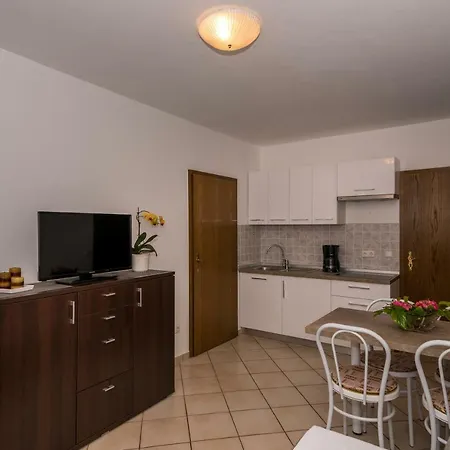 Sanmichel Apartman *