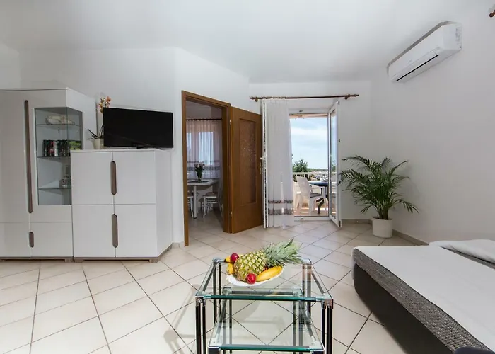 Sanmichel Apartman *