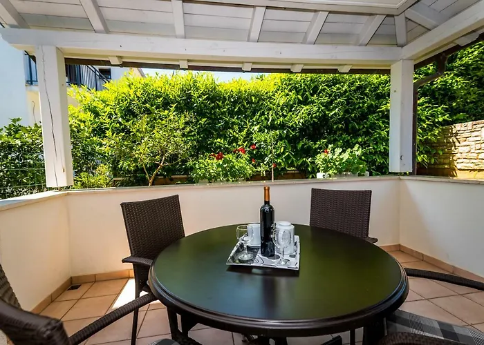 Sanmichel Apartman *