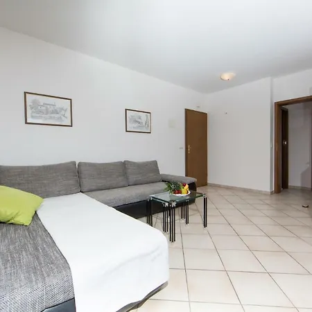 Apartamento Sanmichel *
